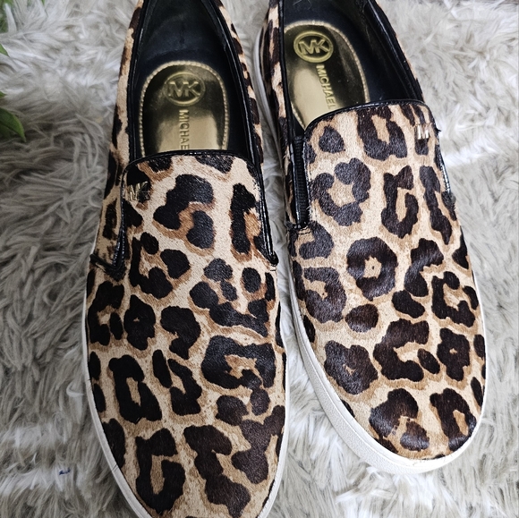 Michael Kors Keaton Shoes - Picture 2 of 8